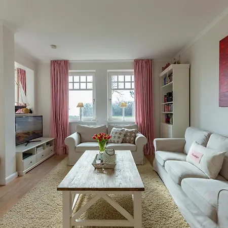 Strandlaeufer Im Haus Suedstrand Apartment Wyk auf Foehr